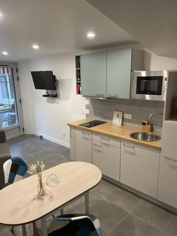 Logement entier : Studio neuf avec jardin 10 Impasse du Moulin, 06220 Vallauris