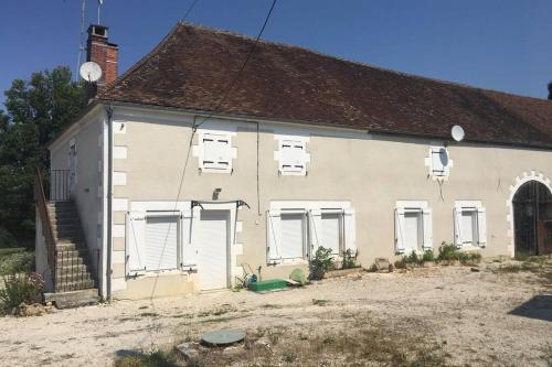 logement indépendant LE POULAILLER proche Guédelon