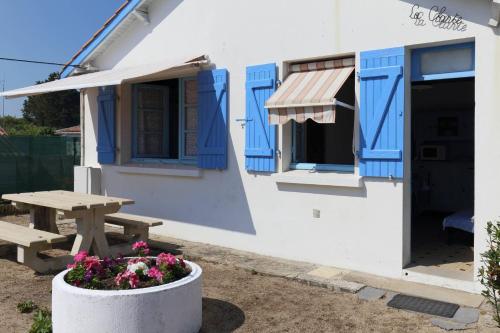 Logement La Clarte dans une grande maison de vacances a Noirmoutier