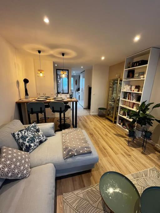 Logement Lyon Mermoz - Métro D 278b boulevard Pinel 69008 LYON, 69008 Bron