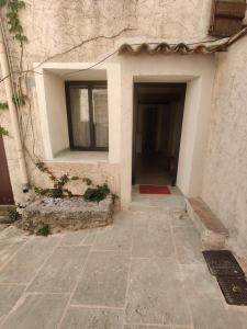 Logement neuf centre du village aux pieds du château