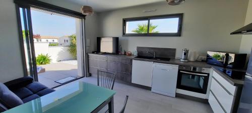 Logement neuf climatisé avec parking