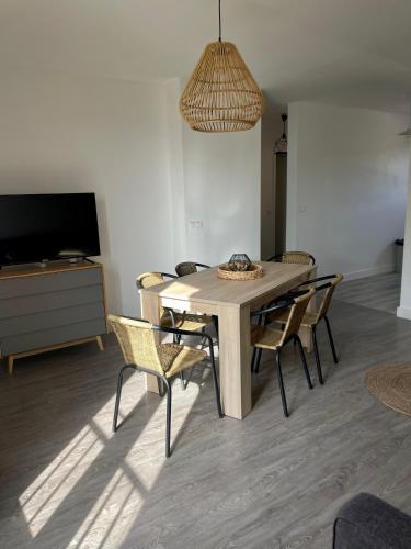 Logement rénové 75m2 - 3 chambres St-Cyr-sur-Mer