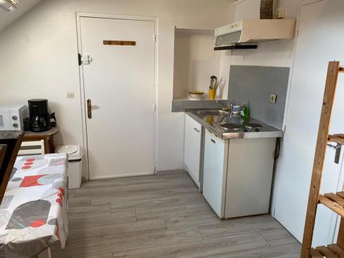 Appartement Logement Studio 3 1 bis rue du cimetière 60138 Chiry-Ourscamp Picardie