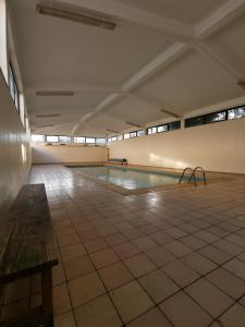 Logement terrain de tennis/piscine 800m de la mer