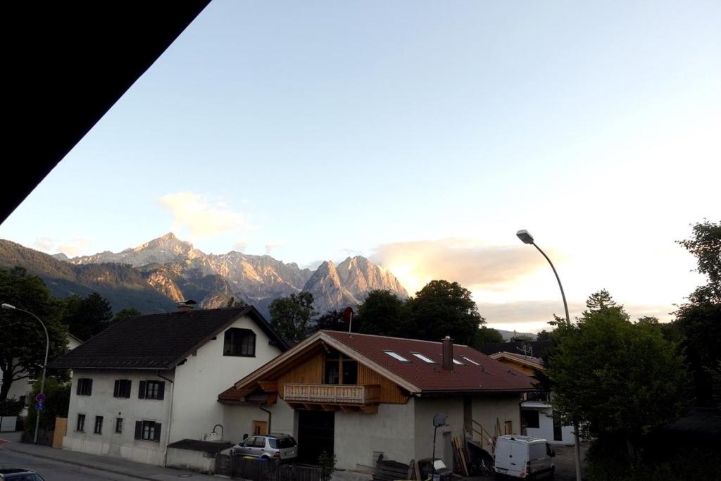 Loisachglück 32 Burgstraße, 82467 Garmisch-Partenkirchen