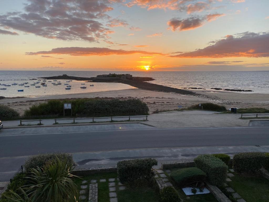 Loriot2 - appartement vue sur mer Allée des Touristes, 56270 Ploemeur