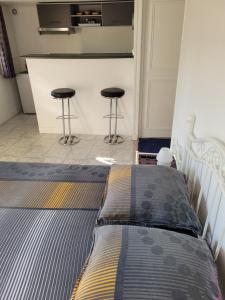 Lorraine STUDIO