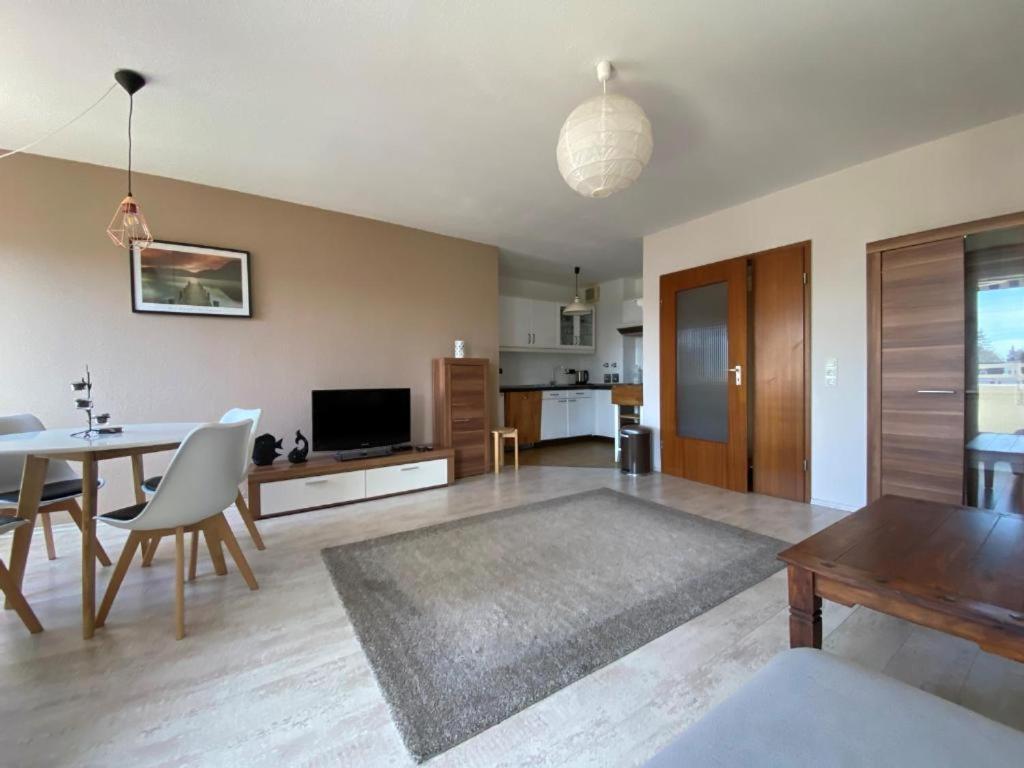 Appartement Lotsenkajüte mit Seesicht 21 Am Seedeich 27472 Cuxhaven