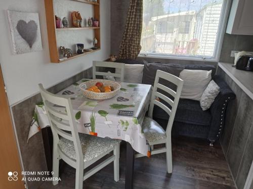 Loue mobil home sur camping avec piscine