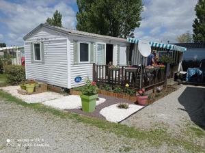 Loue mobil home sur camping avec piscine