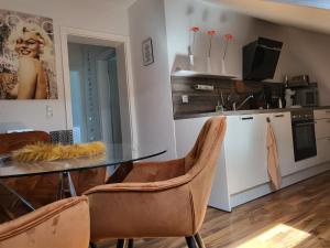 Lounge 5