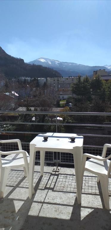 Appartement lourdes pyrenees 13 av marechal foch 65100 Lourdes
