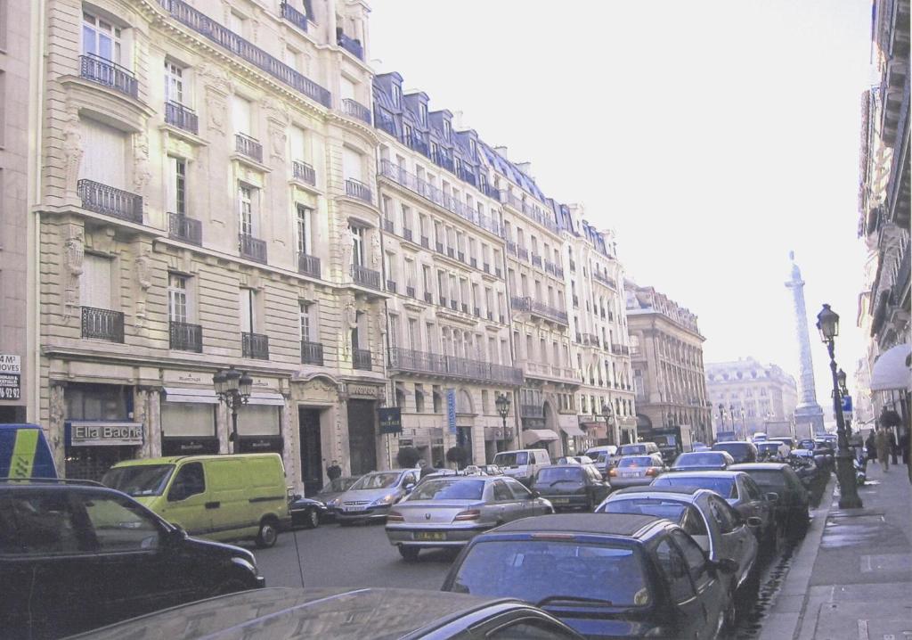 LOUVRE VENDOME with air conditionning 8 Rue de la Paix, 75002 Paris