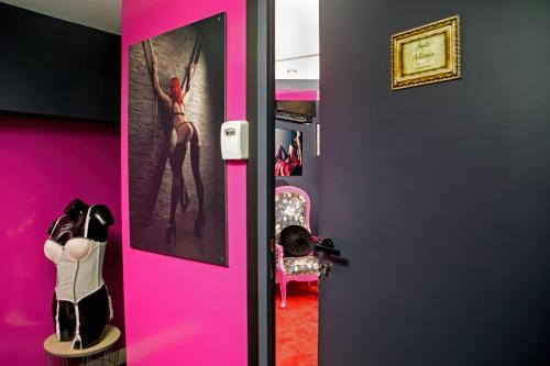 LOVE HOTEL TOULOUSE : SUITE MIROIRS