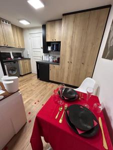 Love Room à Cannes - Appartement 25m2 pour 2 personnes avec un jacuzzi Privé