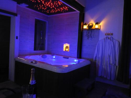 Love Room Narbonne