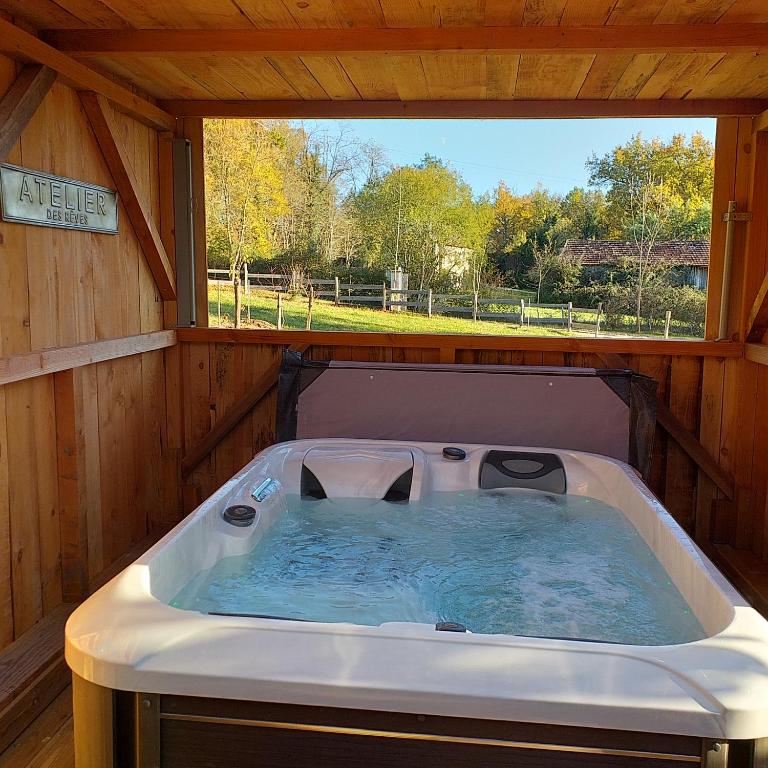 Love room Unique - Sauna / Jacuzzi 08000 Charleville-Mézières