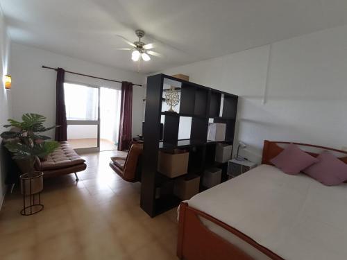 Love shack Flat in Quarteira Center