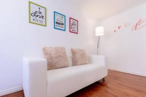 LoveLisbonApartments One Love, One Heart