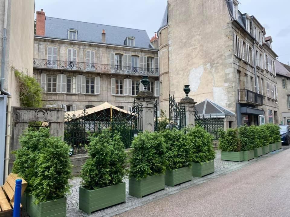 Lovely 1 Bdr in Harbor Area 06000 Nice