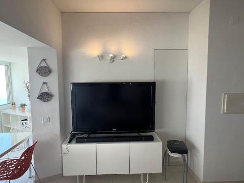 Lovely 1 bedroom flat with directly access to the beach