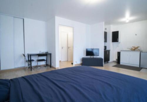 Lovely 1-bedroom unit with free parking on premise