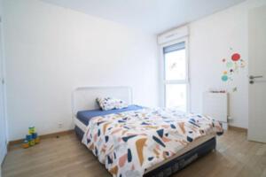 Lovely 1-bedroom unit with free parking on premise