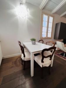 Lovely 2 bed apartment in central St Tropez