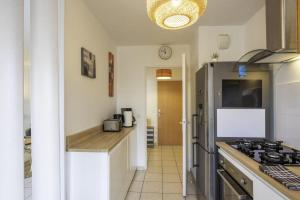 Appartement Lovely 2-Bed Apartment in Rouen 8 Rue Pierre Mac Orlan 76100 Rouen Normandie