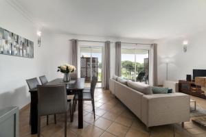 Lovely 2 Bedroom Apartment in Vila Sol Golf Resort