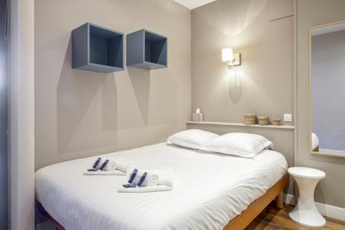 Lovely 2 one-bedroom apartment overlooking Nive in Bayonne - Welkeys