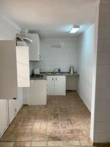 Lovely 3 bedroom apt with patio in a typical house