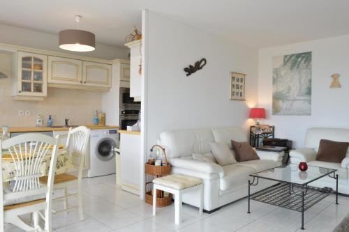 Lovely 70m nice residence pool and garden