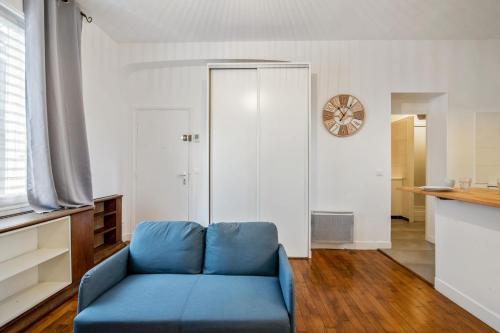Lovely and calm studio in the heart of Versailles - Welkeys