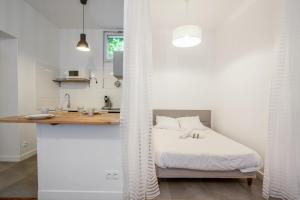 Lovely and calm studio in the heart of Versailles - Welkeys