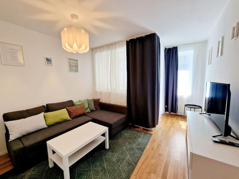 Lovely apartament in Mitte Berlin 11 11 Oranienburger Straße, 10178 Berlin