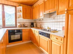 Lovely apartment in Chatel with balcony