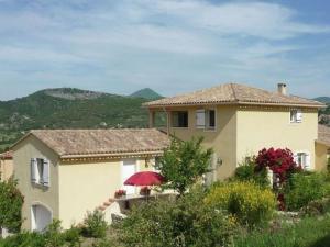 Lovely Apartment in Montbrun Les Bains with Private Garden