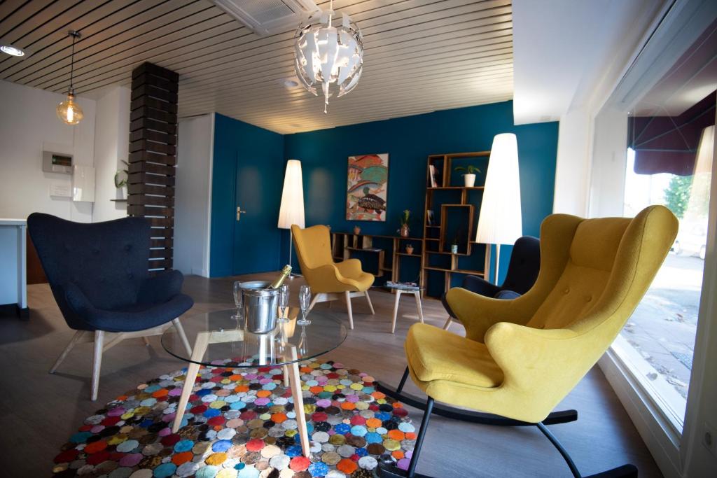 Lovely apartment located 10 min from the sea side