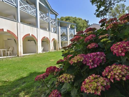 Lovely Apartment with Swimming Pool Private Terrace Parking