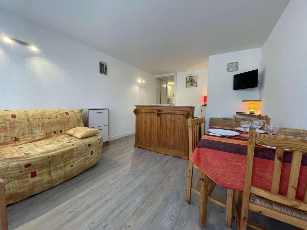 Lovely Appartement with Balcony 5min train station
