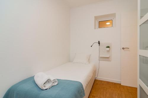 Lovely & Bright Family Flat W/ Patio