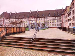 LOVELY COLMAR