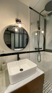 Lovely Cosy Studio in the Heart of Paris Quartier Montorgueil Sentier