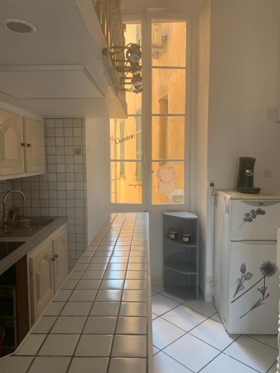 Lovely Duplex close to the sea - ideal triathlete or cyclists 14 Boulevard Jean Jaurès, 06300 Nice