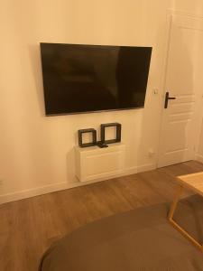 Lovely flat next to Montmartre
