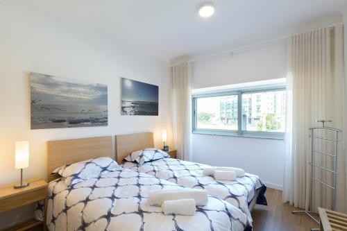Lovely Flat with Charming Terrace by Host Wise