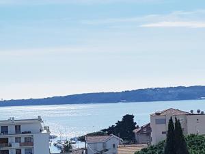 Lovely seaview flat