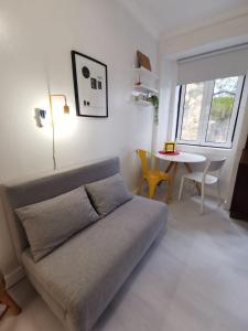 Appartement Lovely Small Loft in Alfama near Castelo S Jorge 10 Rua das Damas 1100-509 Lisbonne -1